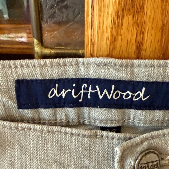 DRIFTWOOD Light Gray Women's Skinny Jeans with Floral Embroidery - Picture 2 of 10